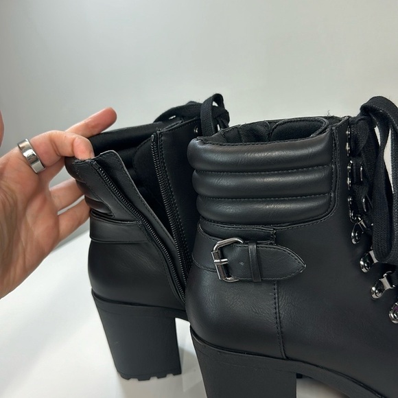 Mia Anna Maria Block Heel Lace Up Combat Ankle Boots Size 9 - Picture 16 of 16